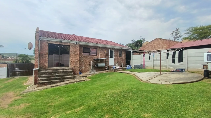 3 Bedroom Property for Sale in Strelitzia Park Eastern Cape
